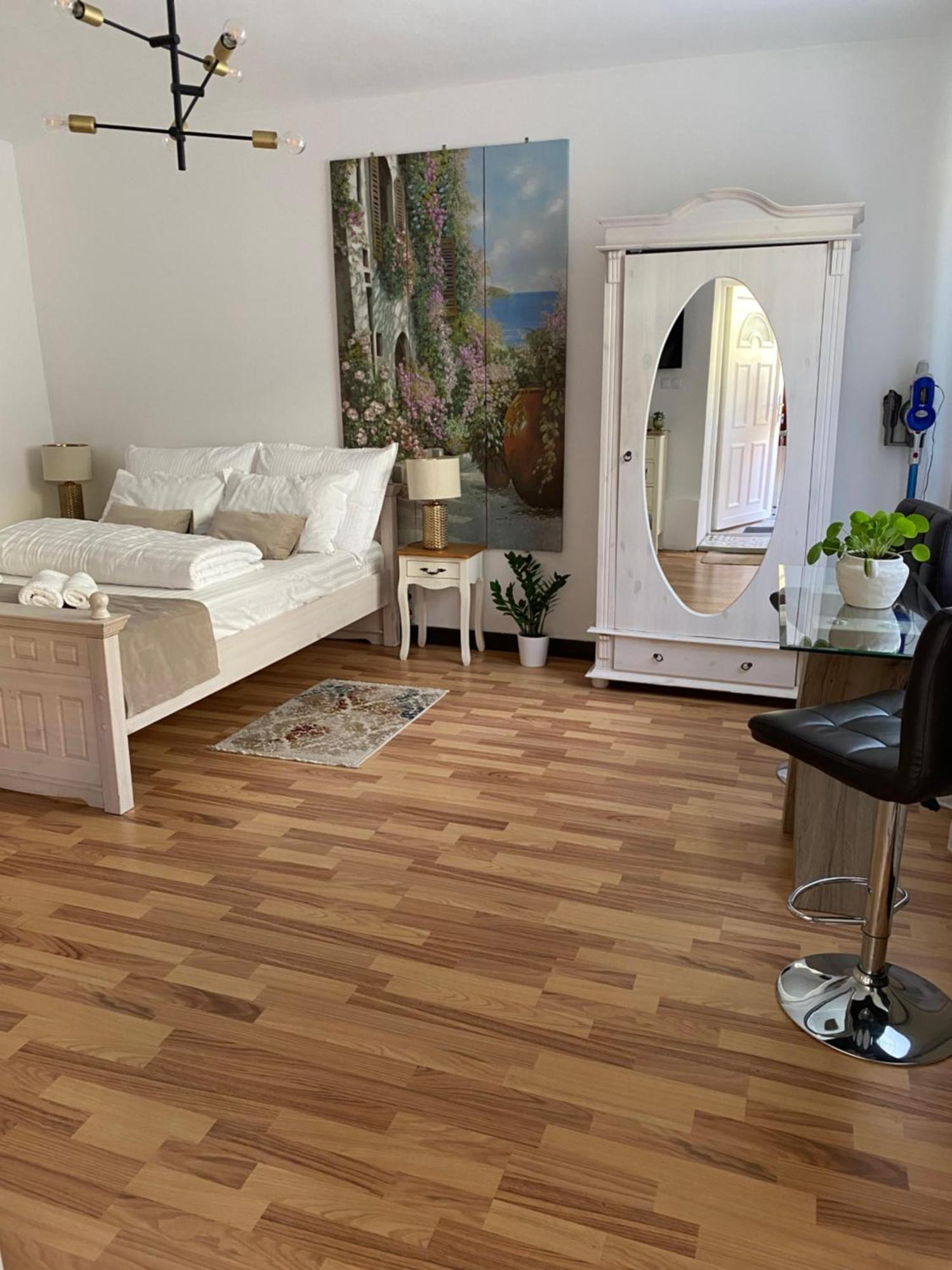 Charming Apartament Sibiu Ngoại thất bức ảnh