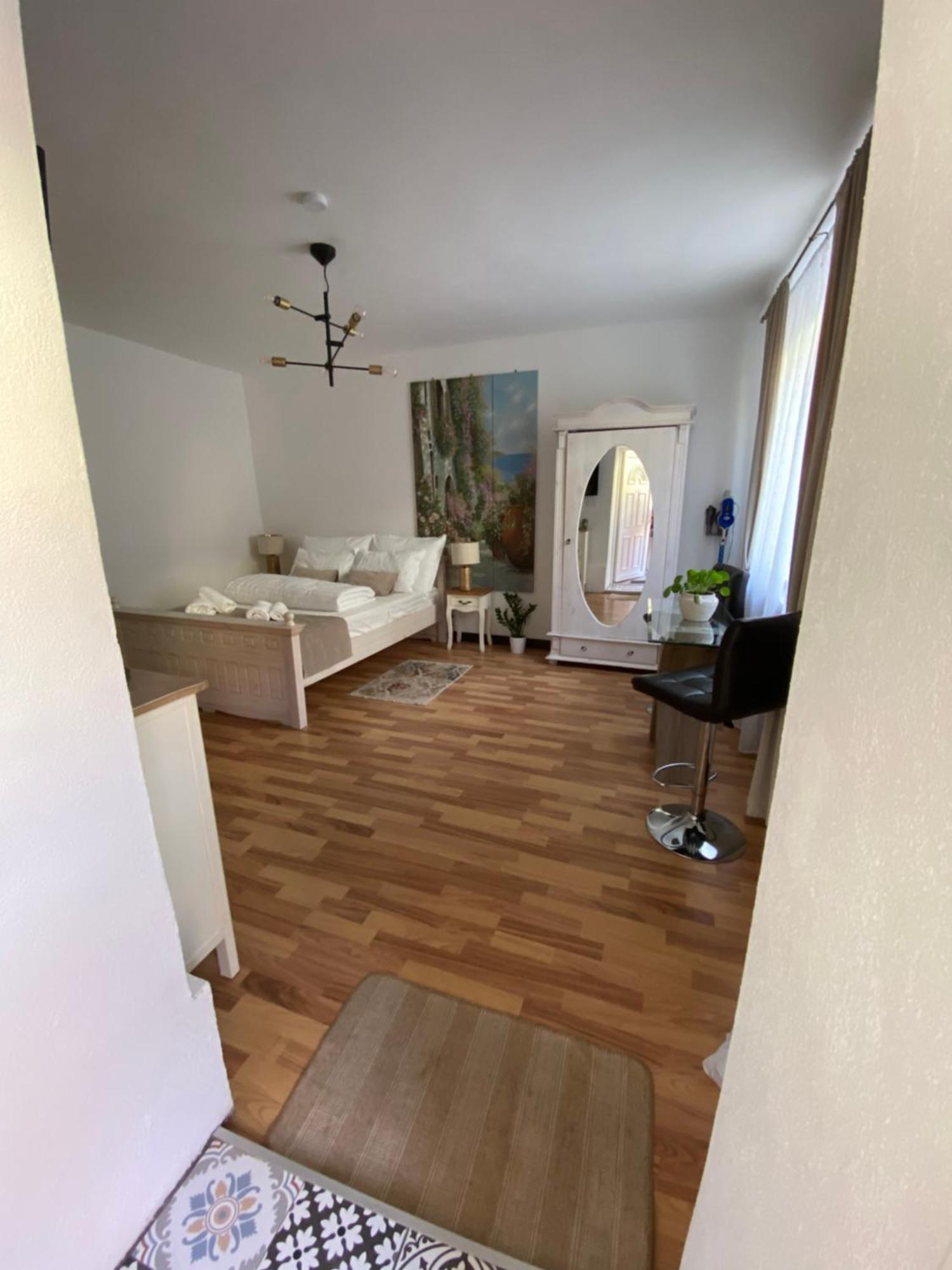 Charming Apartament Sibiu Ngoại thất bức ảnh